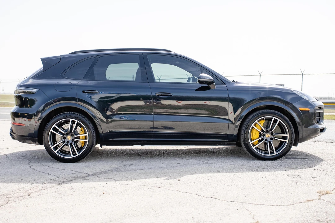2019 Porsche 9Y0/9Y3 Cayenne Turbo - Image 3 of 31