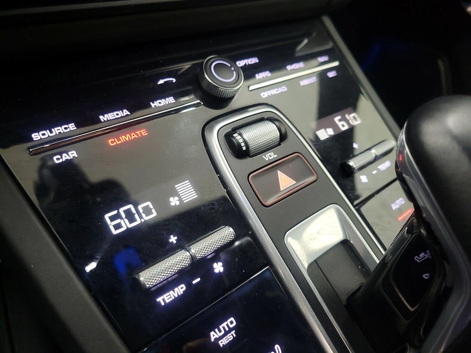 2019 Porsche 9Y0/9Y3 Cayenne Turbo - Image 18 of 28