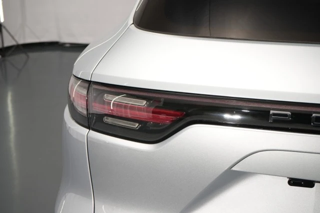 2019 Porsche 9Y0/9Y3 Cayenne Turbo - Image 23 of 31