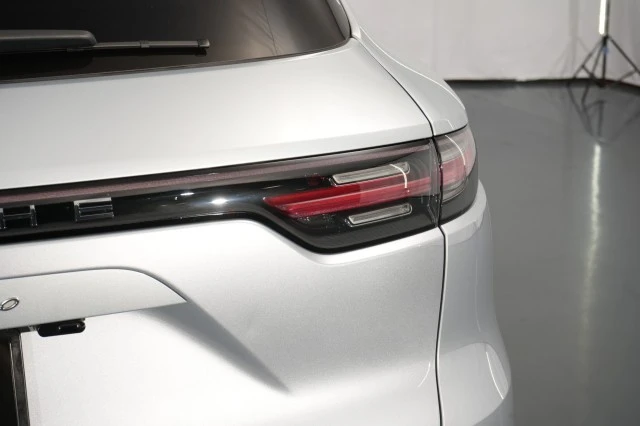 2019 Porsche 9Y0/9Y3 Cayenne Turbo - Image 25 of 31