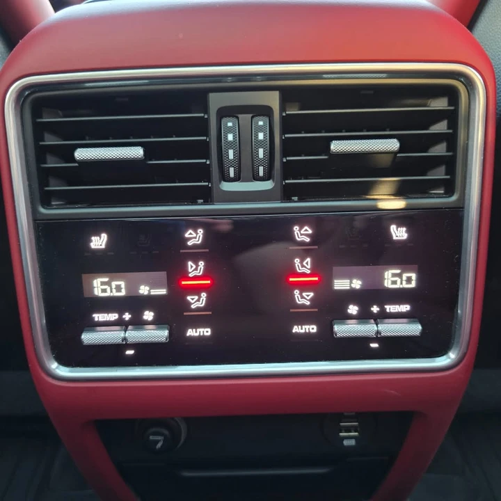 2019 Porsche 9Y0/9Y3 Cayenne - Image 18 of 20