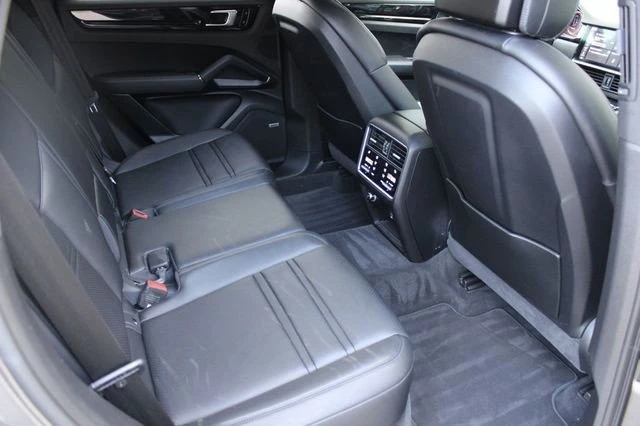 2019 Porsche 9Y0/9Y3 Cayenne - Image 18 of 20