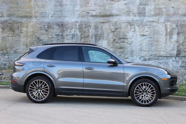 2019 Porsche 9Y0/9Y3 Cayenne - Image 2 of 20
