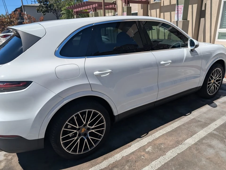 2019 Porsche 9Y0/9Y3 Cayenne - Image 8 of 15