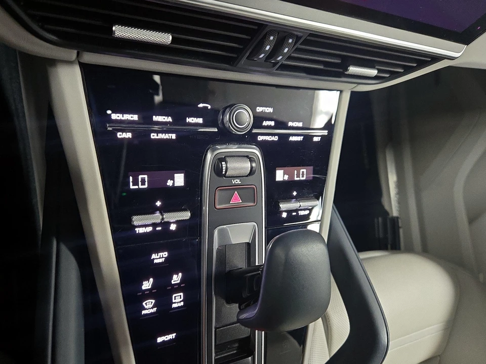 2019 Porsche 9Y0/9Y3 Cayenne - Image 18 of 29