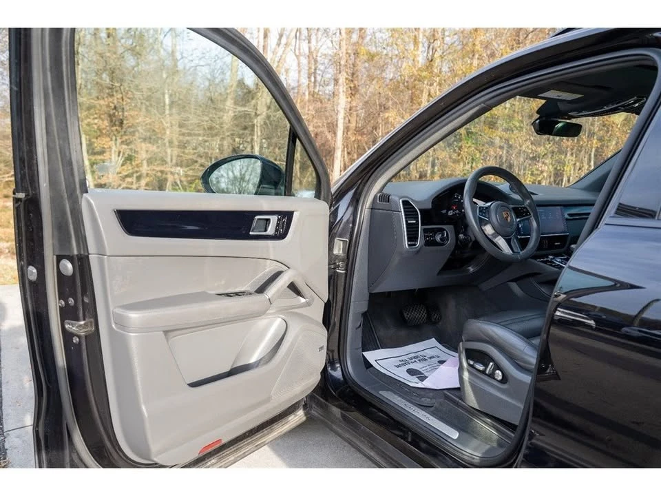 2019 Porsche 9Y0/9Y3 Cayenne - Image 18 of 19