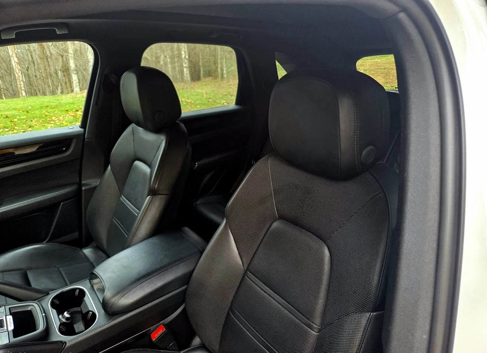 2019 Porsche 9Y0/9Y3 Cayenne - Image 9 of 17