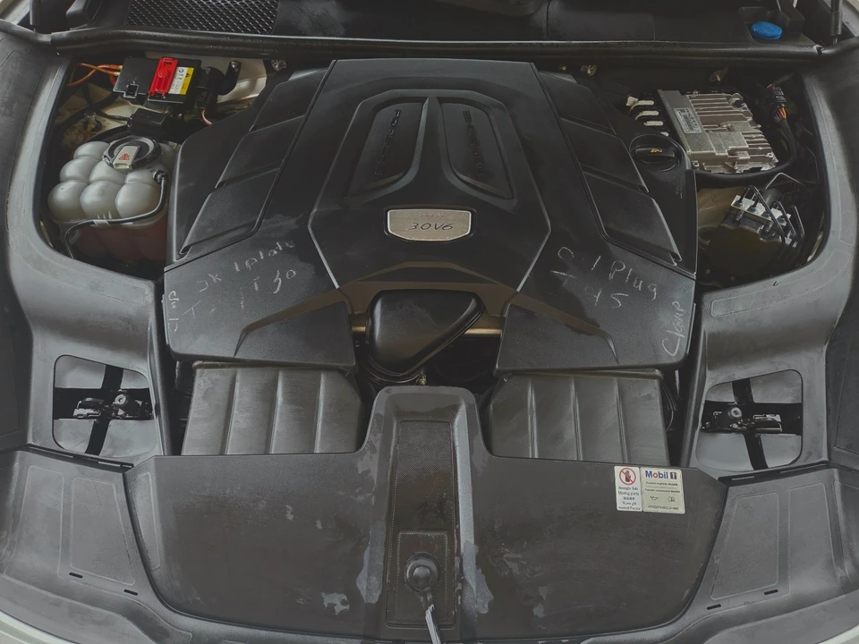 2019 Porsche 9Y0/9Y3 Cayenne - Image 17 of 17