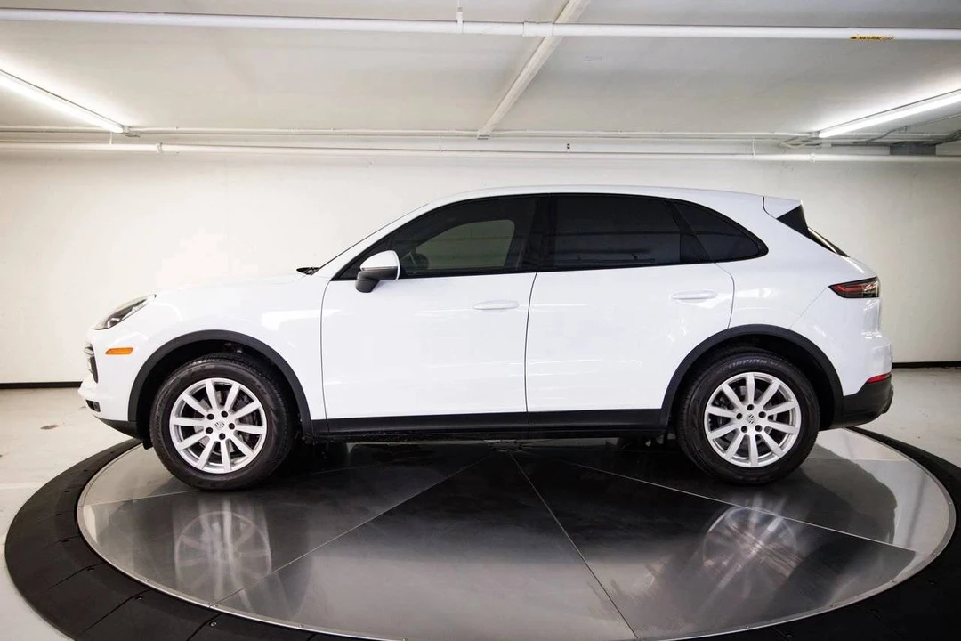 2019 Porsche 9Y0/9Y3 Cayenne - Image 2 of 5