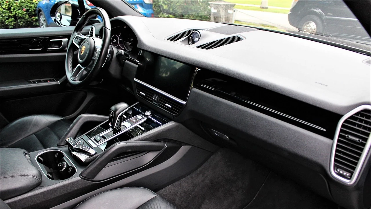 2019 Porsche 9Y0/9Y3 Cayenne - Image 17 of 23