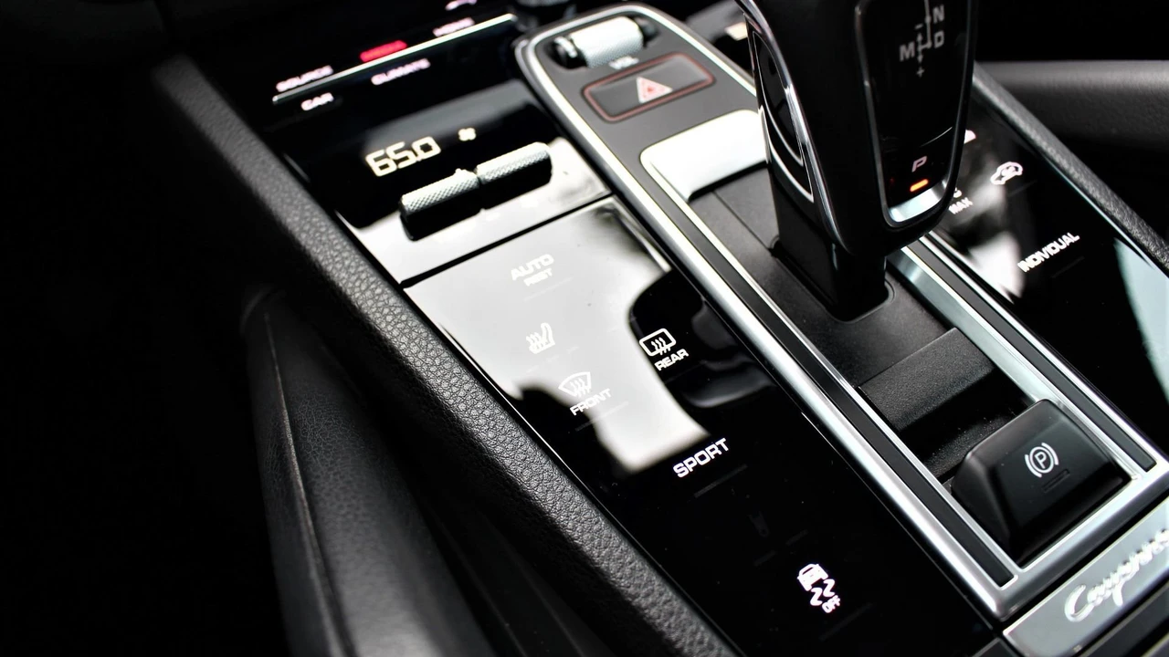2019 Porsche 9Y0/9Y3 Cayenne - Image 18 of 23