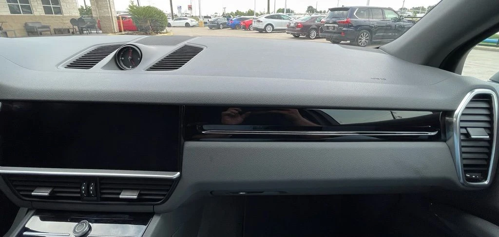 2019 Porsche 9Y0/9Y3 Cayenne - Image 28 of 31