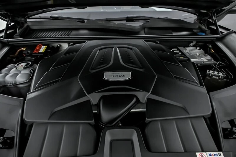 2019 Porsche 9Y0/9Y3 Cayenne - Image 17 of 21