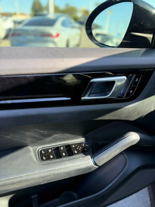 2019 Porsche 9Y0/9Y3 Cayenne - Image 18 of 26