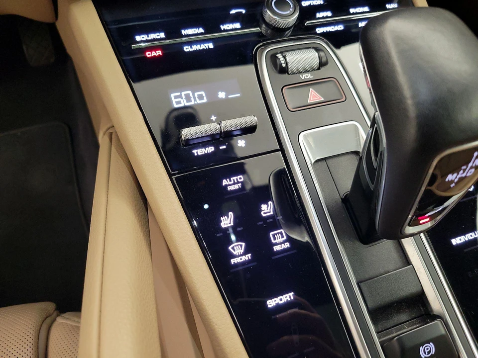 2019 Porsche 9Y0/9Y3 Cayenne - Image 18 of 27