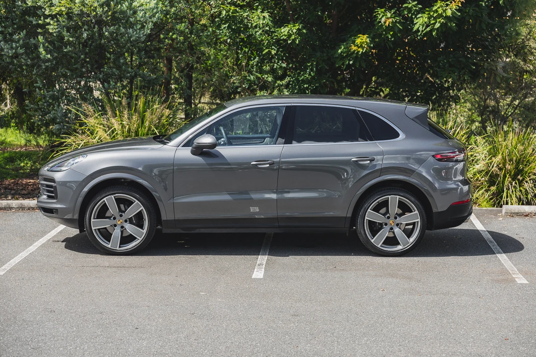2018 Porsche 9Y0/9Y3 Cayenne - Image 18 of 31