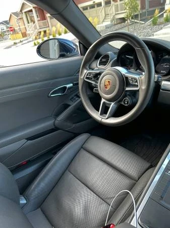 2019 Porsche 718 Cayman - Image 11 of 21