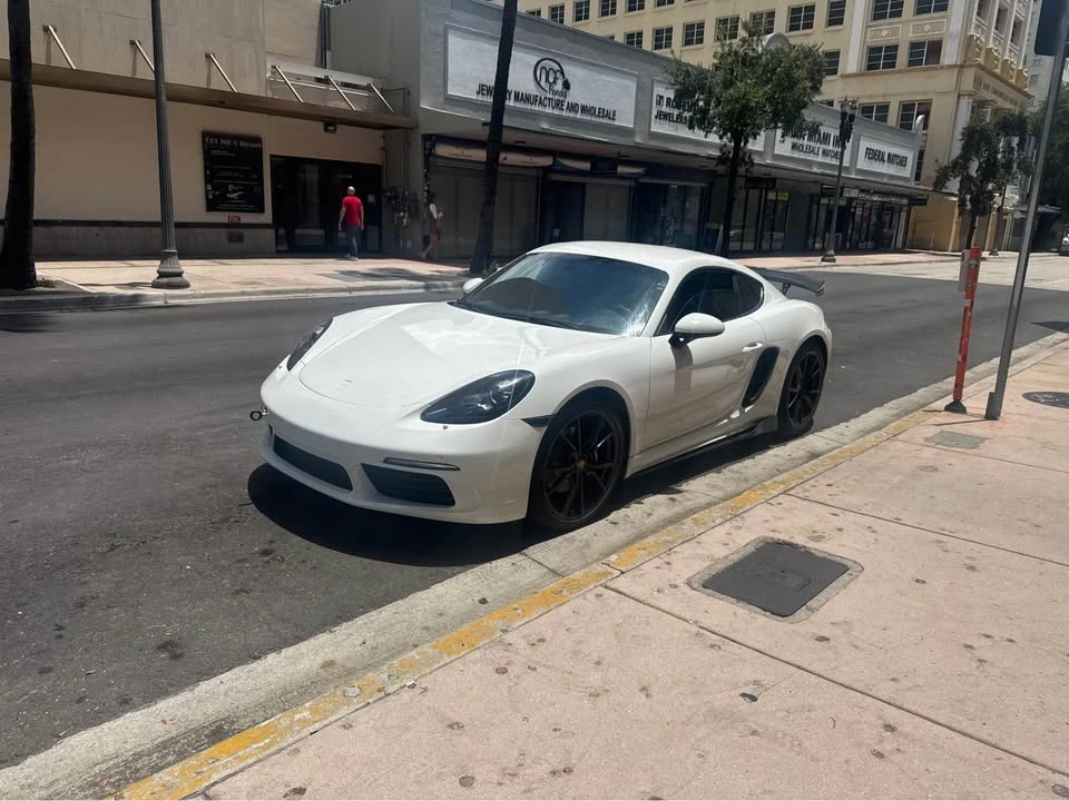 2019 Porsche 718 Cayman - Image 5 of 6