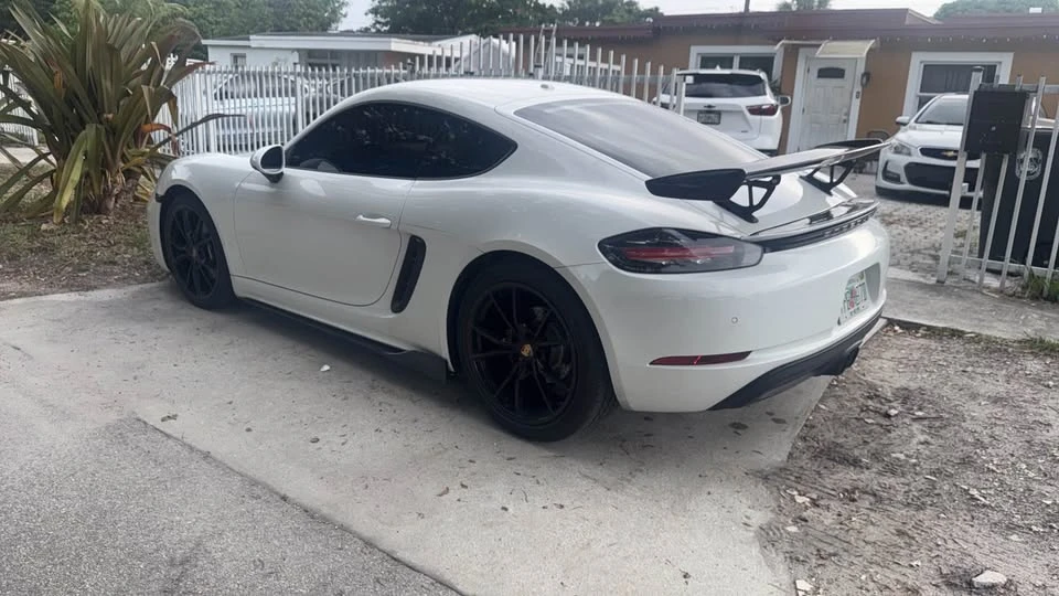 2019 Porsche 718 Cayman - Image 6 of 6