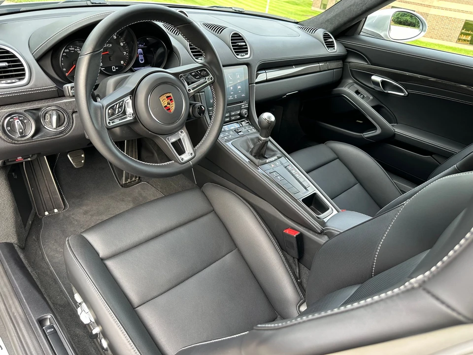 2019 Porsche 718 Cayman GTS - Image 16 of 26