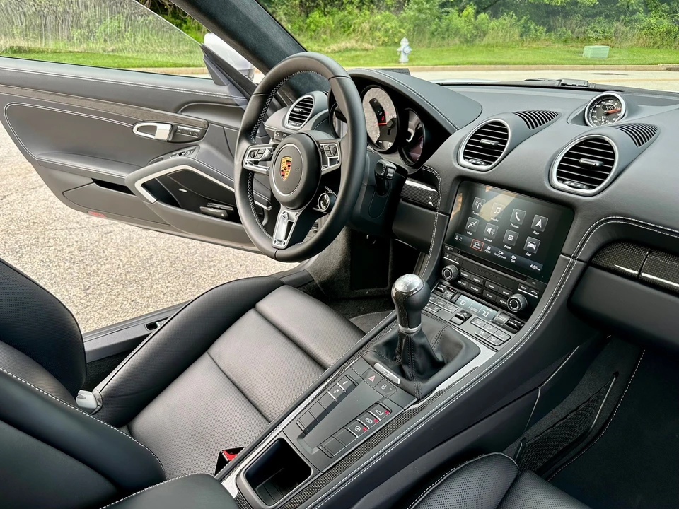 2019 Porsche 718 Cayman GTS - Image 17 of 26