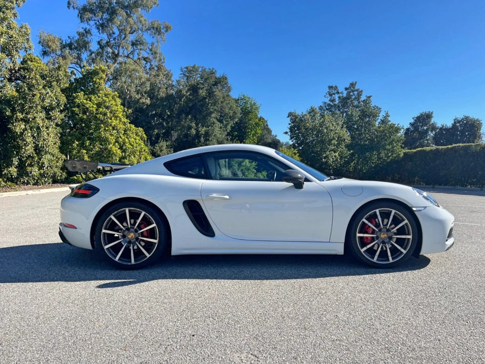 2019 Porsche 718 Cayman GTS - Image 5 of 16