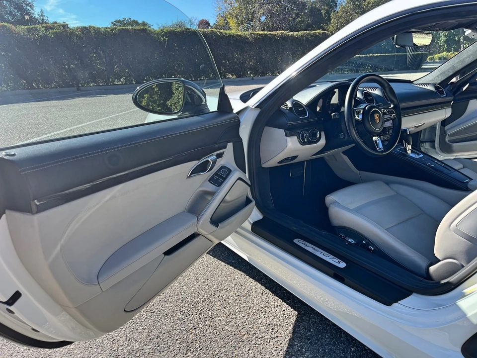 2019 Porsche 718 Cayman GTS - Image 11 of 16