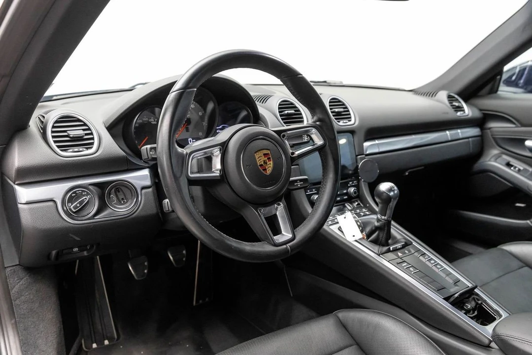 2019 Porsche 718 Cayman S - Image 14 of 31