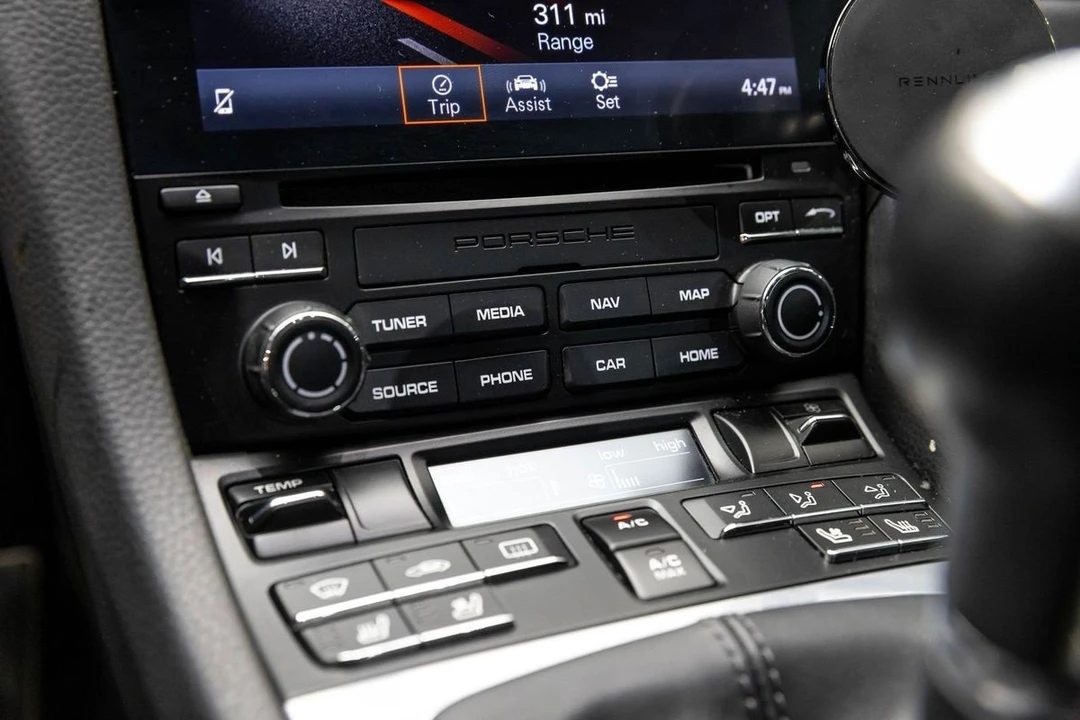 2019 Porsche 718 Cayman S - Image 27 of 31