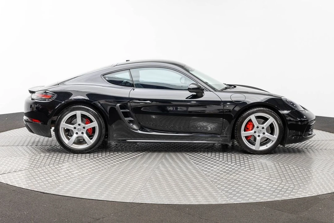 2019 Porsche 718 Cayman S - Image 9 of 31