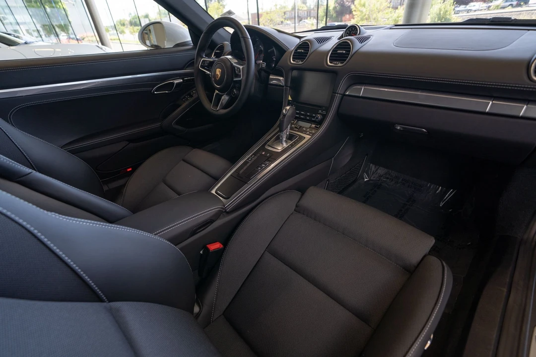 2019 Porsche 718 Cayman S - Image 8 of 18