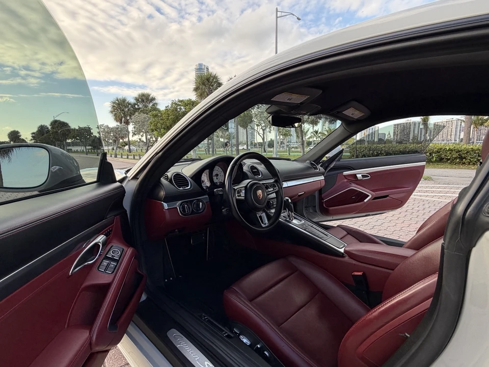 2019 Porsche 718 Cayman S - Image 17 of 21