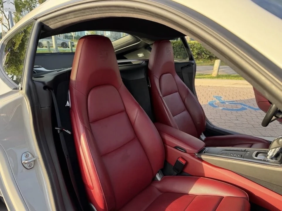 2019 Porsche 718 Cayman S - Image 16 of 17