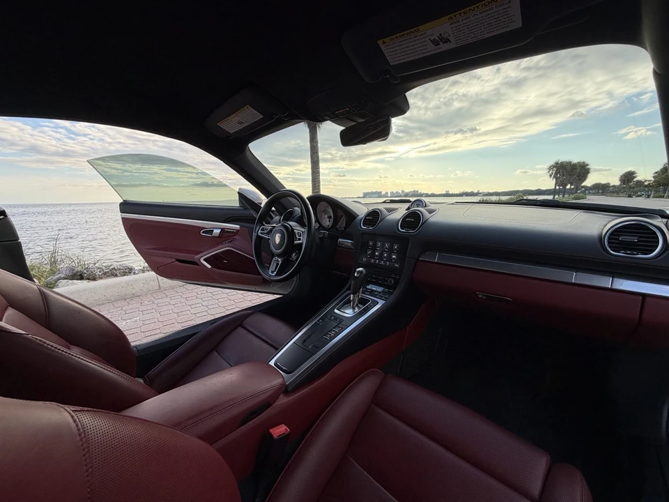 2019 Porsche 718 Cayman S - Image 19 of 21