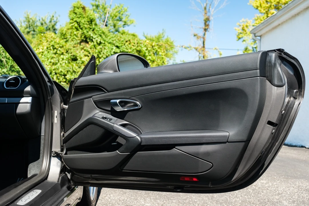 2019 Porsche 718 Cayman - Image 12 of 21