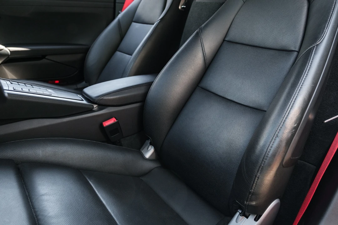 2019 Porsche 718 Cayman - Image 16 of 21