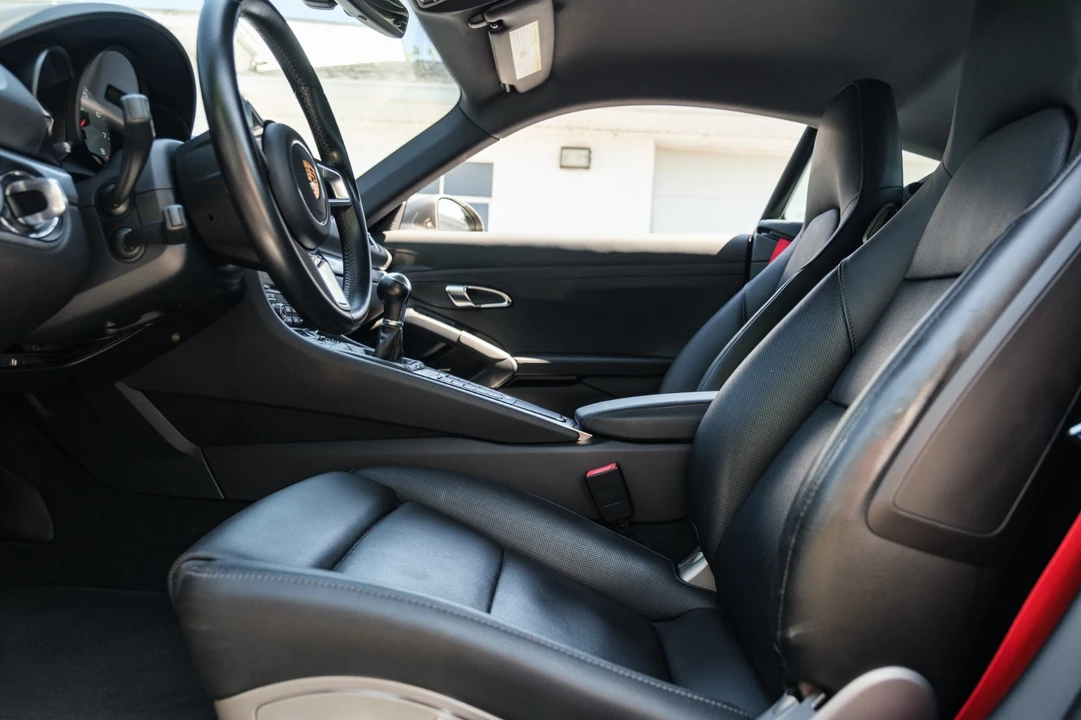 2019 Porsche 718 Cayman - Image 14 of 21