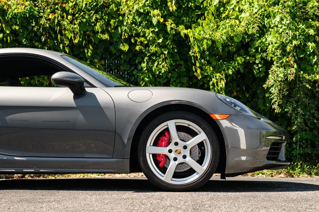 2019 Porsche 718 Cayman - Image 8 of 21