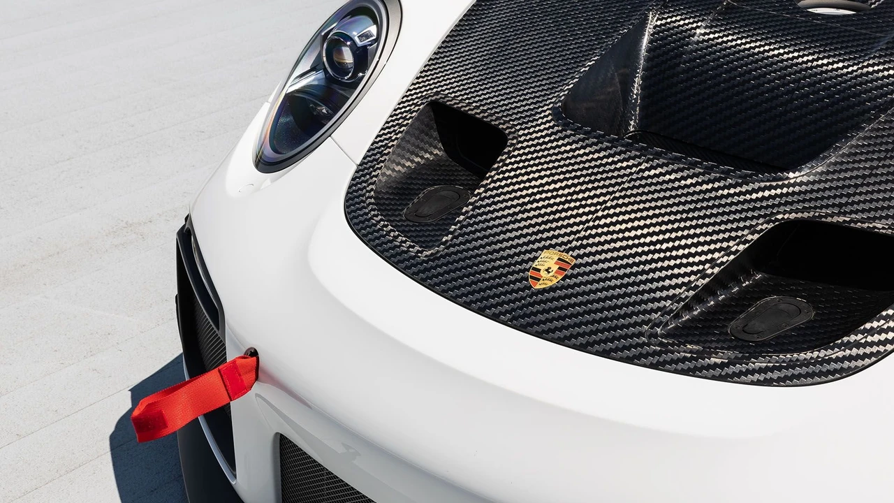 2019 Porsche 991 GT2 RS - Image 17 of 31