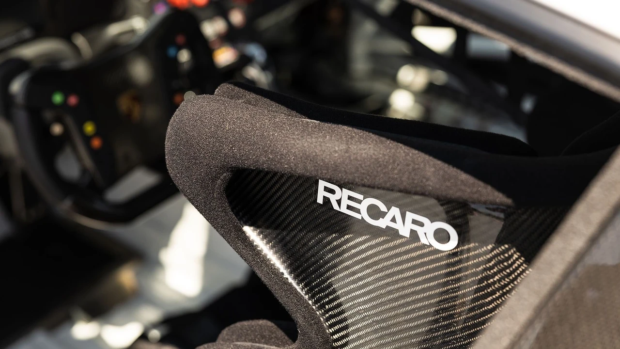 2019 Porsche 991 GT2 RS - Image 25 of 31