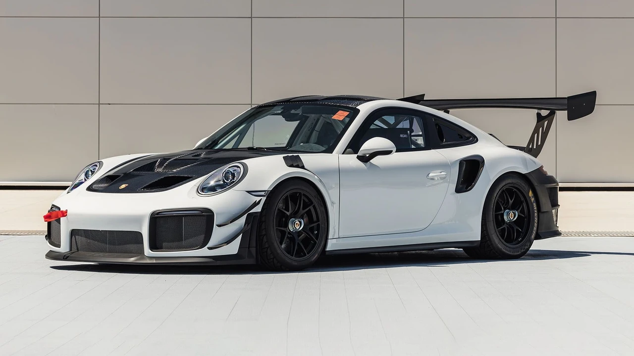 2019 Porsche 991 GT2 RS - Image 4 of 31