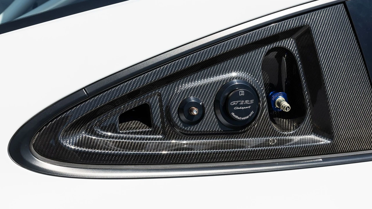 2019 Porsche 991 GT2 RS - Image 16 of 31