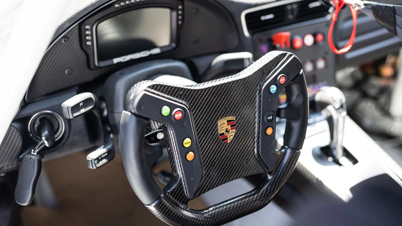 2019 Porsche 991 GT2 RS - Image 28 of 31