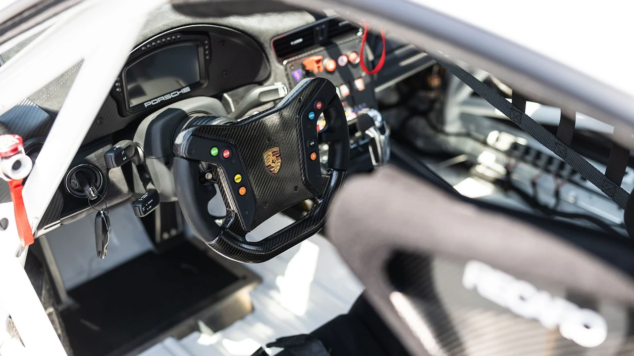 2019 Porsche 991 GT2 RS - Image 26 of 31