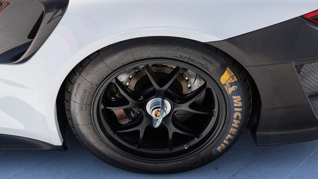 2019 Porsche 991 GT2 RS - Image 29 of 31