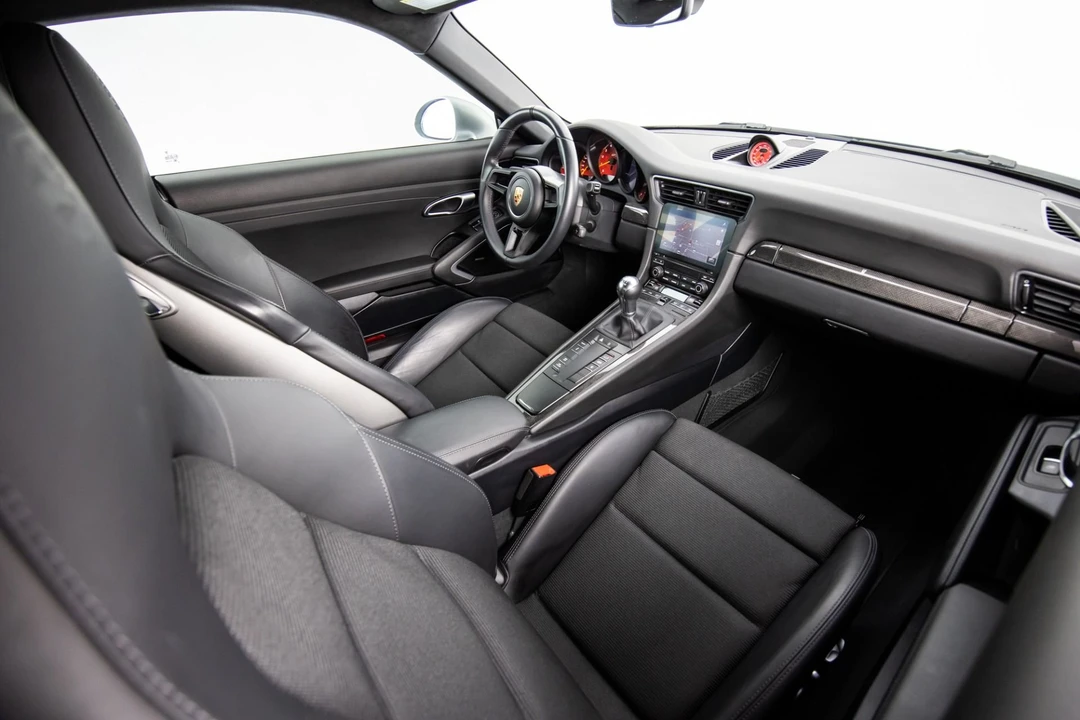 2019 Porsche 991 GT3 - Image 17 of 31