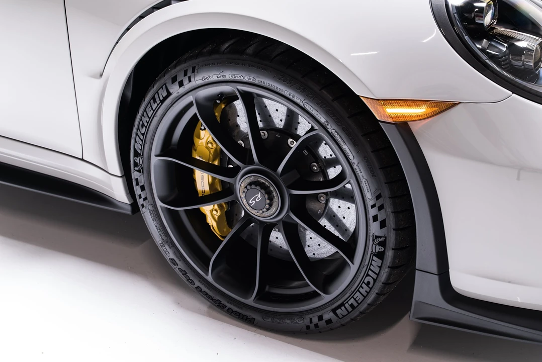 2019 Porsche 991 GT3 RS - Image 9 of 31