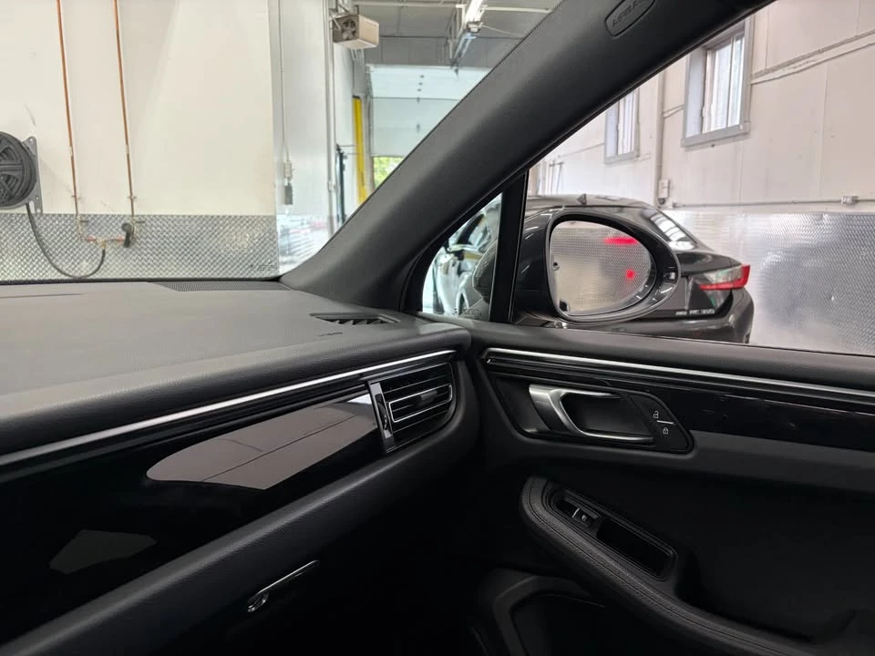2019 Porsche Macan S - Image 17 of 20