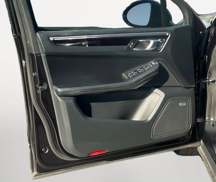 2019 Porsche Macan S - Image 10 of 15