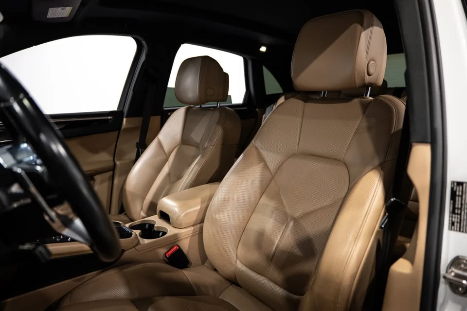 2019 Porsche Macan S - Image 13 of 17